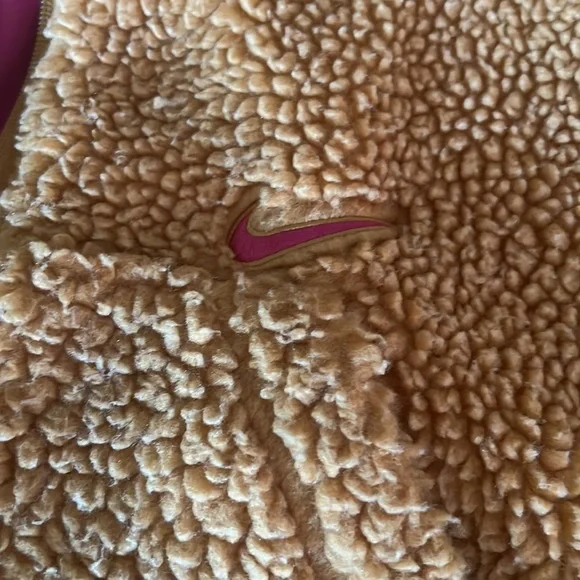 Nike Jacket - Picture 2 of 4